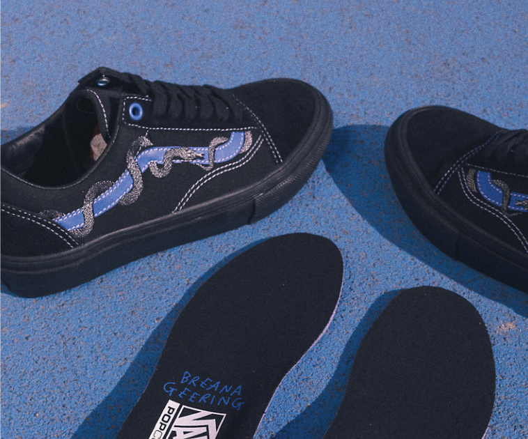 Vans negras top y azules